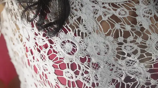 Snapshot of -AyeshaSinghania- chatting on October 18, 8:59 am -AyeshaSinghania- online show from October 18, 8:59 am