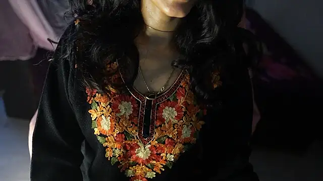 -AyeshaSinghania- online show from February 7, 6:39 am