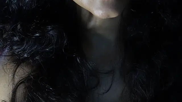 -AyeshaSinghania- online show from February 21, 9:32 am