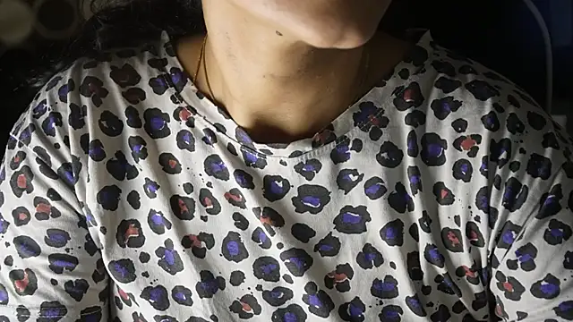 -AyeshaSinghania- online show from April 22, 6:31 pm