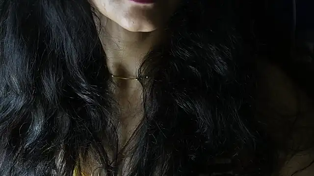 -AyeshaSinghania- online show from April 27, 5:33 pm