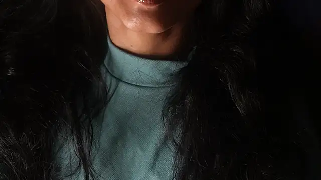 Snapshot of -AyeshaSinghania- chatting on April 30, 5:52 pm -AyeshaSinghania- online show from April 30, 5:52 pm