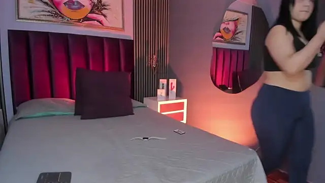 emily roberts1 online show from January 24, 12:31 pm