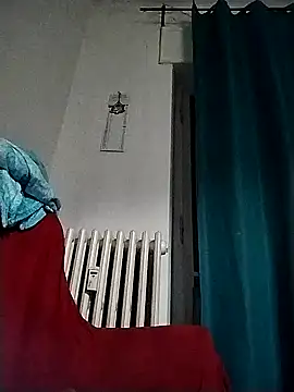 Snapshot of BustyBabyOfficial chatting on December 11, 1:58 am BustyBabyOfficial online show from December 11, 1:58 am