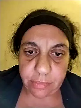 Snapshot of BustyBabyOfficial chatting on December 15, 12:29 am BustyBabyOfficial online show from December 15, 12:29 am