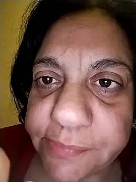 Snapshot of BustyBabyOfficial chatting on December 29, 2:49 am BustyBabyOfficial online show from December 29, 2:49 am