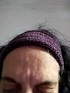 Snapshot of BustyBabyOfficial chatting on January 29, 2:21 pm BustyBabyOfficial online show from January 29, 2:21 pm