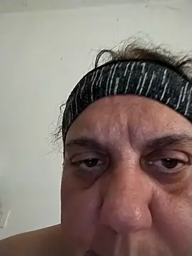 Snapshot of BustyBabyOfficial chatting on September 17, 10:06 am BustyBabyOfficial online show from September 17, 10:06 am