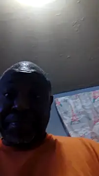 Snapshot of macnificent1fr chatting on September 20, 2:12 am macnificent1fr online show from September 20, 2:12 am