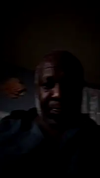 Snapshot of macnificent1fr chatting on October 6, 2:20 am macnificent1fr online show from October 6, 2:20 am