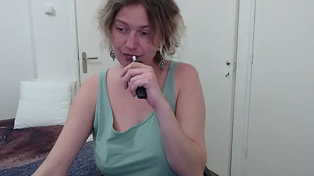 Snapshot of cumfun chatting on February 16, 9:16 am cumfun online show from February 16, 9:16 am