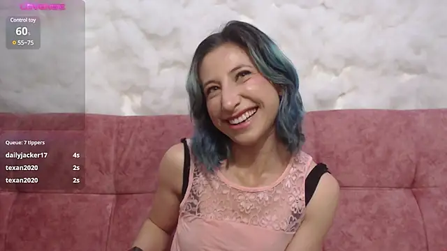 Snapshot of SkarletJhonson_ chatting on January 26, 5:13 pm SkarletJhonson online show from January 26, 5:13 pm