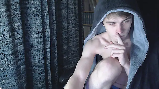 Snapshot of Student_Oliver chatting on November 23, 7:02 pm Student Oliver online show from November 23, 7:02 pm