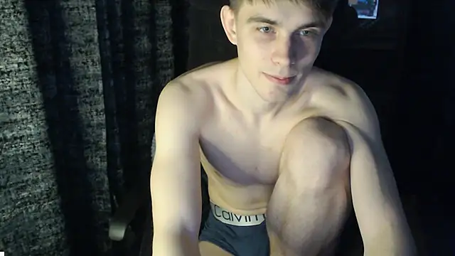 Snapshot of Student_Oliver chatting on March 1, 7:38 pm Student Oliver online show from March 1, 7:38 pm