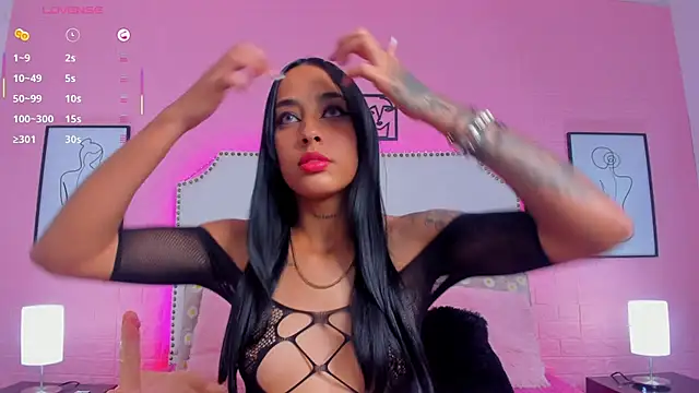 charlotte kisss online show from November 20, 7:46 pm