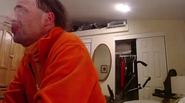 HandsumHungDaddy online show from December 24, 11:38 am