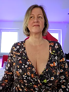 MarleneBloem online show from March 13, 3:39 pm