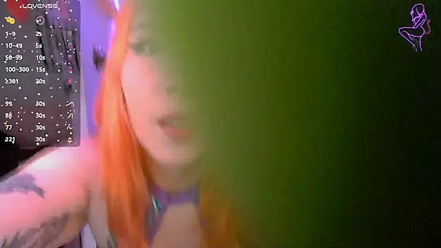 Snapshot of ValentinaMiller_ chatting on October 14, 5:03 pm ValentinaMiller  online show from October 14, 5:03 pm