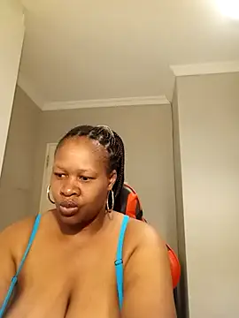 bustylisa1983 online show from March 15, 6:08 am