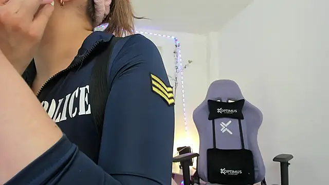 Samanta roberts1 online show from October 31, 11:55 am