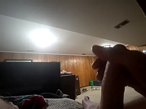 Travislovescum online show from November 18, 3:12 am