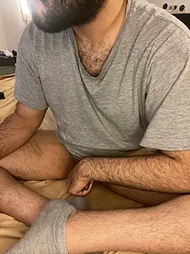 Snapshot of boymoon_20 chatting on February 20, 1:46 am boymoon 20 online show from February 20, 1:46 am