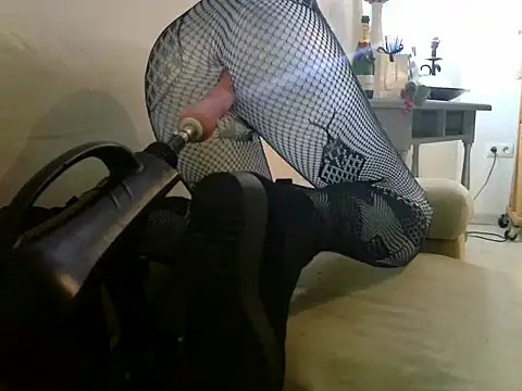 Snapshot of xxxlecram chatting on June 4, 9:15 am xxxlecram online show from June 4, 9:15 am