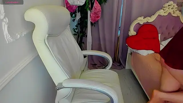 Lily Marlin online show from July 3, 4:30 am