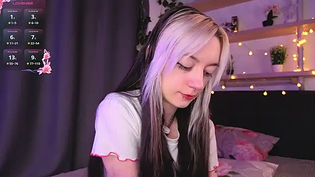 TristaRoht online show from April 11, 3:05 pm