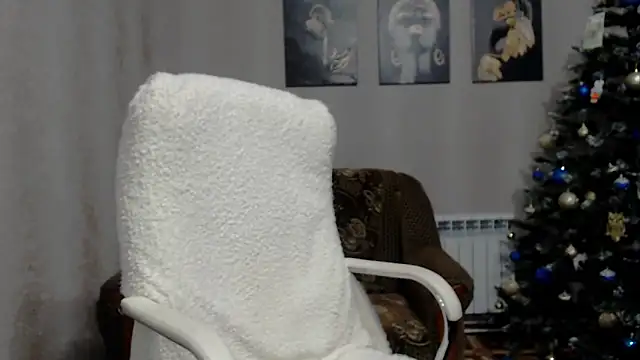 Snapshot of koroleva70 chatting on January 9, 7:08 pm koroleva70 online show from January 9, 7:08 pm