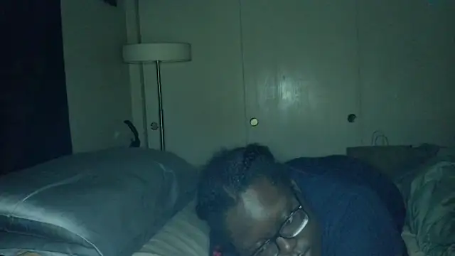 Snapshot of Yagurl__west chatting on January 13, 8:05 am Yagurl west online show from January 13, 8:05 am