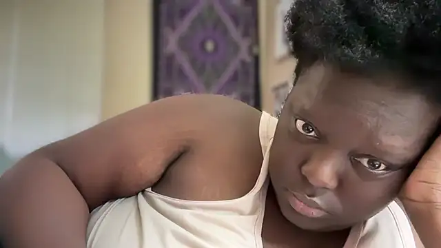 Snapshot of Yagurl__west chatting on February 8, 5:29 pm Yagurl west online show from February 8, 5:29 pm