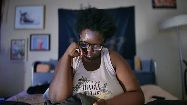 Snapshot of Yagurl__west chatting on March 9, 5:33 am Yagurl west online show from March 9, 5:33 am