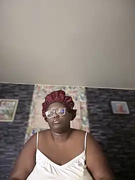 Snapshot of Yagurl__west chatting on November 11, 6:46 am Yagurl west online show from November 11, 6:46 am