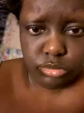 Snapshot of Yagurl__west chatting on November 13, 5:39 am Yagurl west online show from November 13, 5:39 am