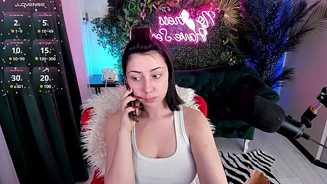 Snapshot of PennyMay chatting on March 21, 4:39 am PennyMay online show from March 21, 4:39 am