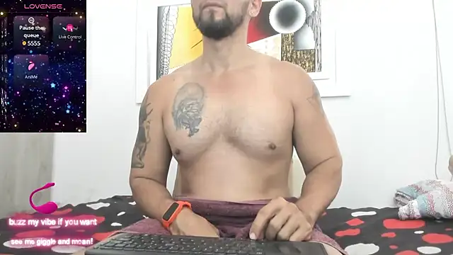 Snapshot of JULESLAKES chatting on February 5, 9:07 pm JULESLAKES online show from February 5, 9:07 pm