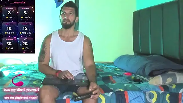 Snapshot of JULESLAKES chatting on February 25, 3:38 pm JULESLAKES online show from February 25, 3:38 pm