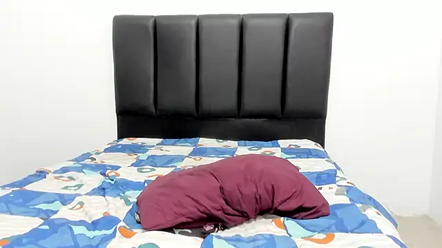 Snapshot of JULESLAKES chatting on March 18, 5:53 pm JULESLAKES online show from March 18, 5:53 pm