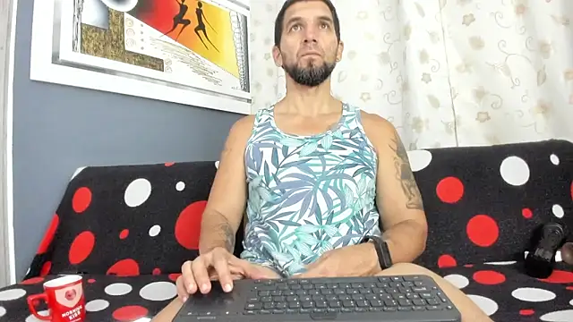 Snapshot of JULESLAKES chatting on October 10, 11:42 am JULESLAKES online show from October 10, 11:42 am