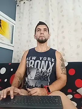 Snapshot of JULESLAKES chatting on November 12, 12:27 pm JULESLAKES online show from November 12, 12:27 pm