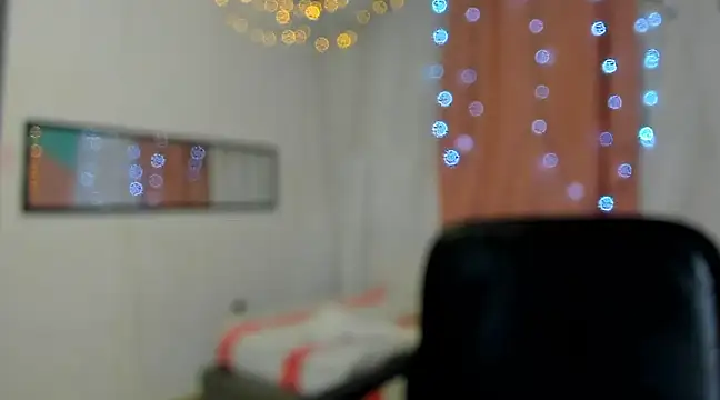 Snapshot of megan_kis9 chatting on December 4, 10:41 pm megan kis9 online show from December 4, 10:41 pm