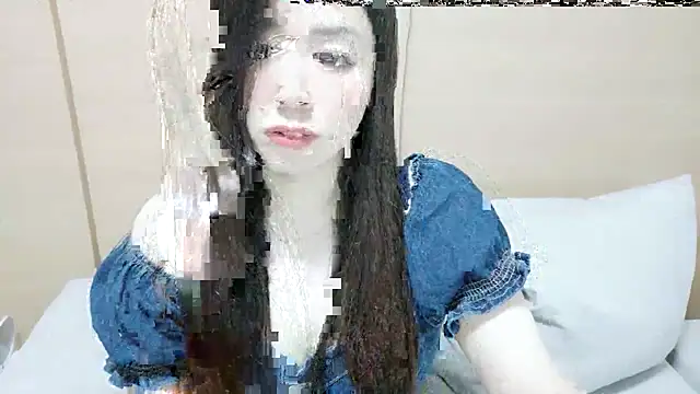 Snapshot of Arisa__ chatting on December 22, 11:29 am Arisa online show from December 22, 11:29 am