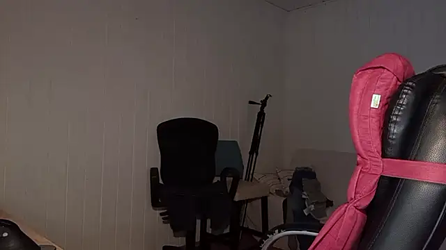 Snapshot of Rainfish chatting on March 19, 6:12 pm Rainfish online show from March 19, 6:12 pm