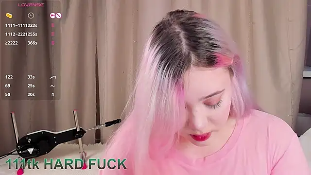 Snapshot of __KawaiiYuki__ chatting on January 3, 8:43 am KawaiiYuki online show from January 3, 8:43 am