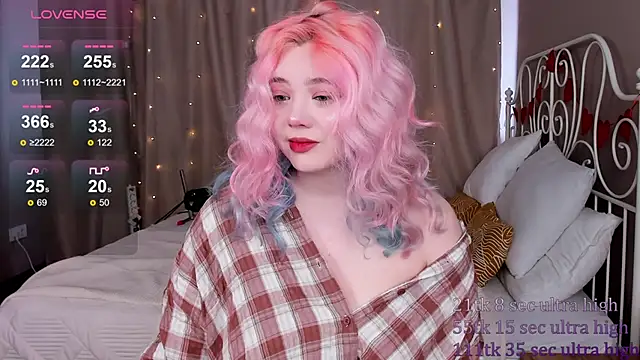 Snapshot of __KawaiiYuki__ chatting on February 21, 8:51 am KawaiiYuki online show from February 21, 8:51 am