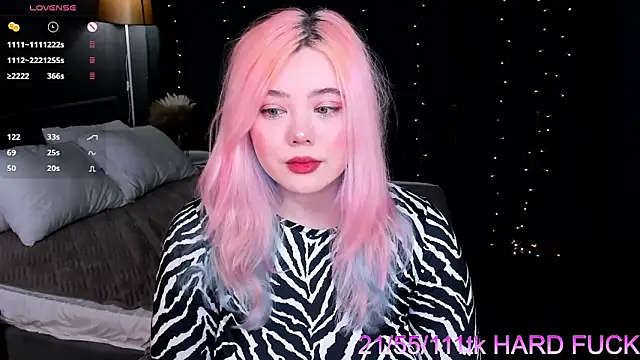 Snapshot of __KawaiiYuki__ chatting on March 10, 8:59 am KawaiiYuki online show from March 10, 8:59 am