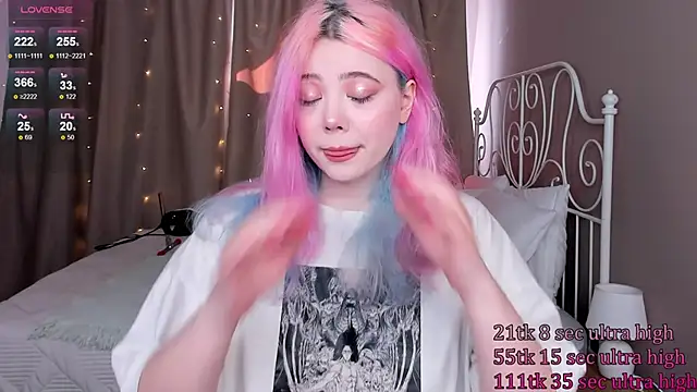 Snapshot of __KawaiiYuki__ chatting on March 22, 9:02 am KawaiiYuki online show from March 22, 9:02 am