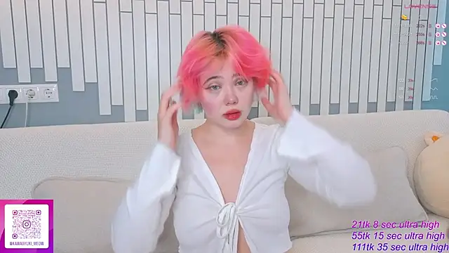 Snapshot of __KawaiiYuki__ chatting on October 3, 4:53 am KawaiiYuki online show from October 3, 4:53 am