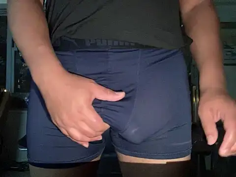 Snapshot of ThickDick_Daddy chatting on June 13, 6:33 am ThickDick Daddy online show from June 13, 6:33 am